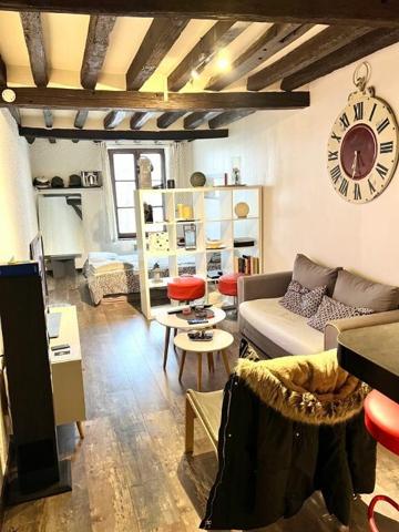 Appartement à louer    1 pièce •  Meaux