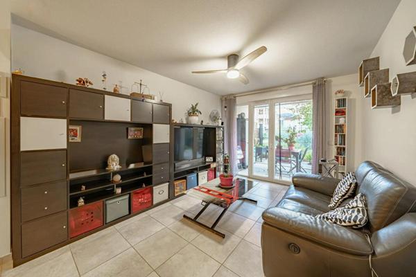 Appartement Le Castellet 2 pièce(s)  en rez de jardin 41.85 m2 avec parking en sous sol