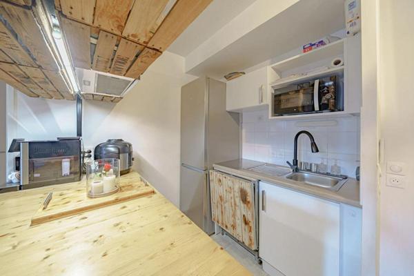 Appartement Le Castellet 2 pièce(s)  en rez de jardin 41.85 m2 avec parking en sous sol