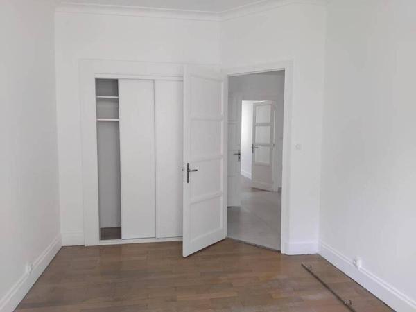 Appartement 3 pièces                                        - 38000 Grenoble Réf : 4254