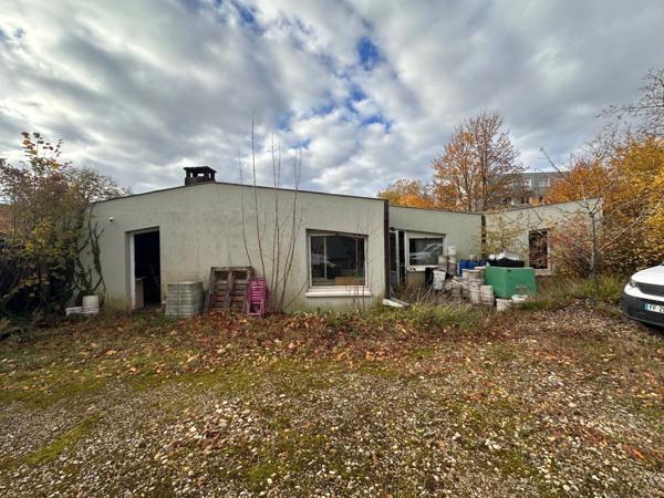 QUETIGNY ALLEE DU PORTUGAL MAISON T5 DE PLAIN PIED DE 105 M2