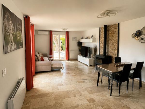 Villa T4 de 91 m²  avec piscine, dans le secteur recherché du Village du Soleil à Puyricard