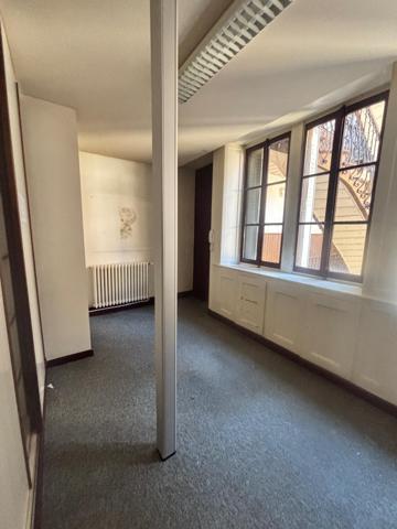 Appartement Boucle , rue Ronchaux 80m2 .
