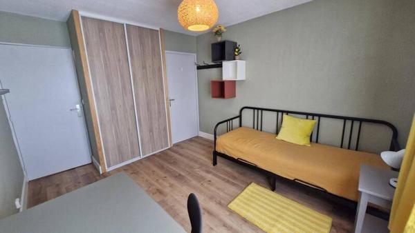 Appartement 1 pièce                                        - 69008 Lyon 8e  Arrondissement Réf : 5556