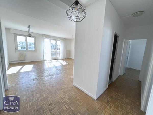 Appartement à vendre 4 pièces 75.1m² Le Mans (72000)