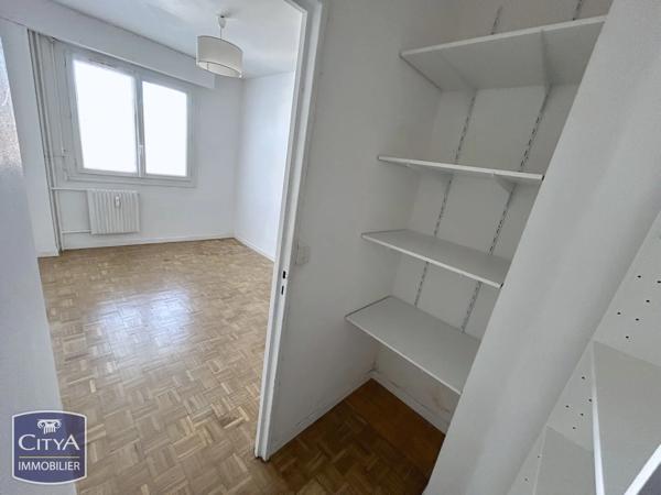 Appartement à vendre 4 pièces 75.1m² Le Mans (72000)