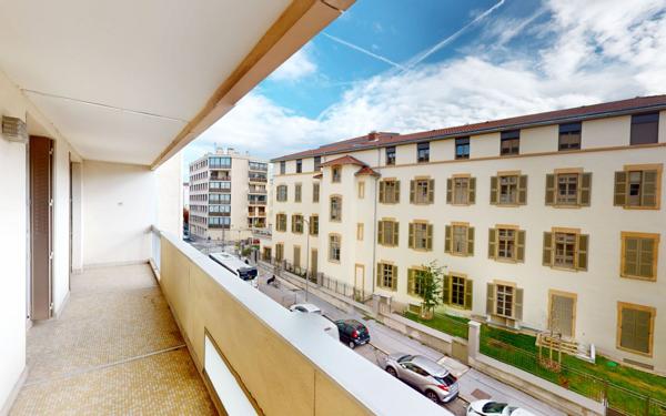 Appartement à vendre    4 pièces • 91 m2 Lyon 4