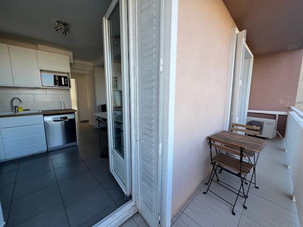 Marseille (13007) EXCLUSIVITÉ VENTE APPARTEMENT 55,43 M2 CARREZ TYPE 3 BALCON APERÇU MER 114 Bb TELLENE PARKING LIBRE 13007 MAR