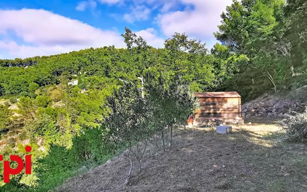 Terrain à vendre    Le Beausset