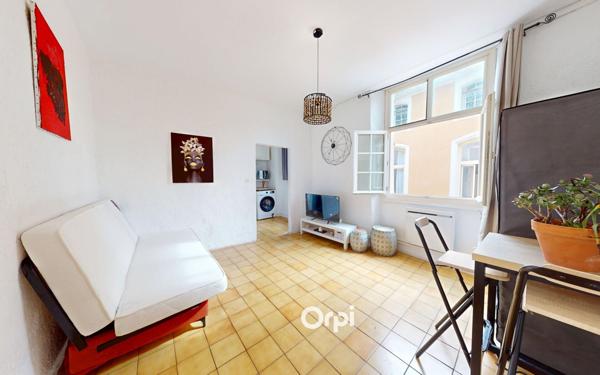 Appartement à vendre    1 pièce • 19,84 m2 Hyères