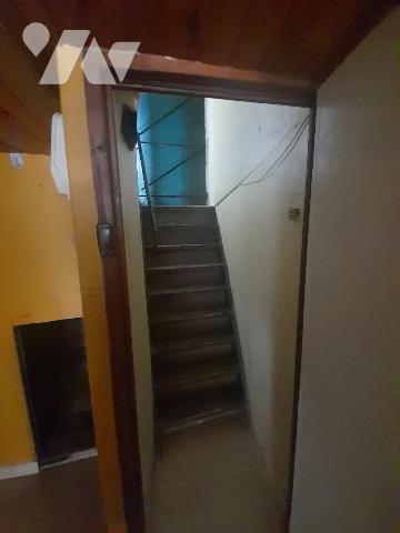 T2 en duplex à rénover