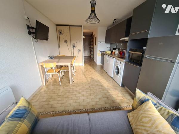 STUDIO CABINE MEUBLÉ ET RÉNOVÉ DE 28.05 M2 AU 3ème et dernier étage avec ascenseur