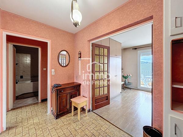 Appartement Oyonnax 3 pièce(s) 65.40 m2