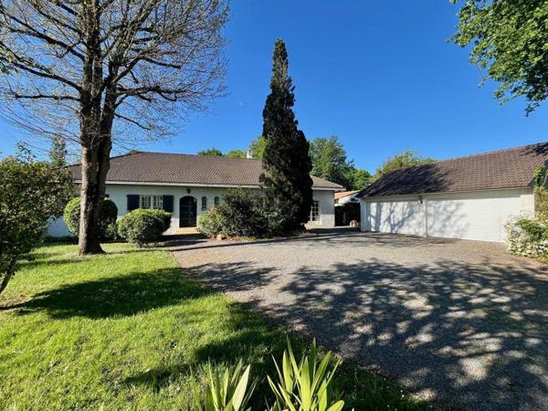 Maison individuelle à vendre à Challans en Vendée (85300), ref : 998/M/2357-85092