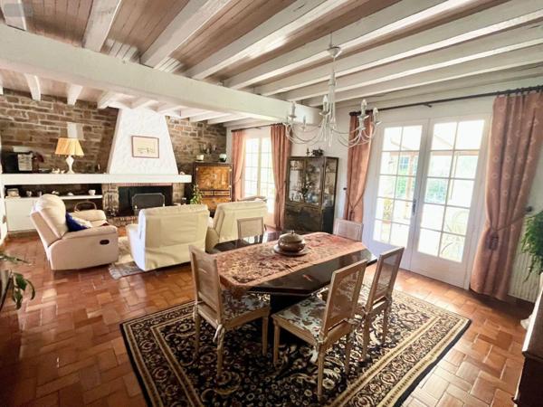 Maison individuelle à vendre à Challans en Vendée (85300), ref : 998/M/2357-85092