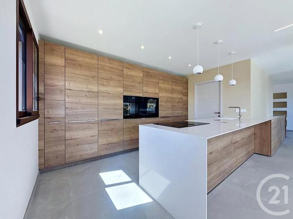 Maison à vendre  7 pièces - 182 m 2   LES ISSAMBRES  - 83