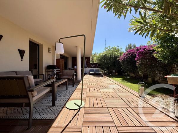 Appartement T3 à vendre  3 pièces - 65,34 m 2   BANDOL  - 83