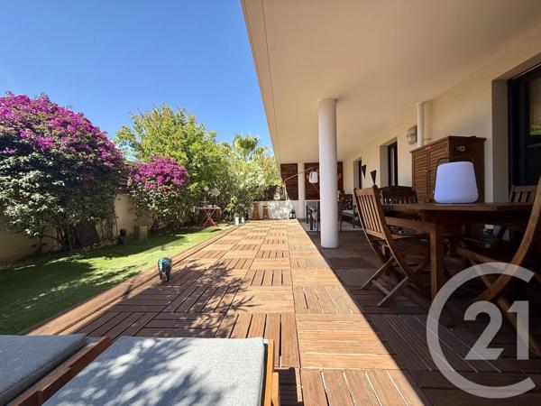 Appartement T3 à vendre  3 pièces - 65,34 m 2   BANDOL  - 83
