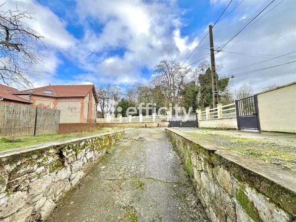 Maison
         4 pièces
        - 70 m²