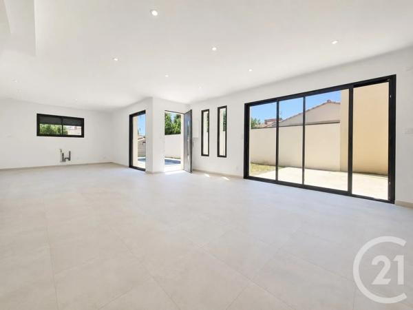Maison à vendre  4 pièces - 100 m 2   CARPENTRAS  - 84