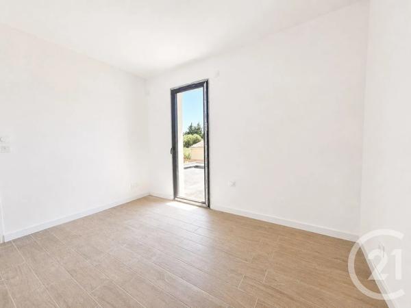 Maison à vendre  4 pièces - 100 m 2   CARPENTRAS  - 84