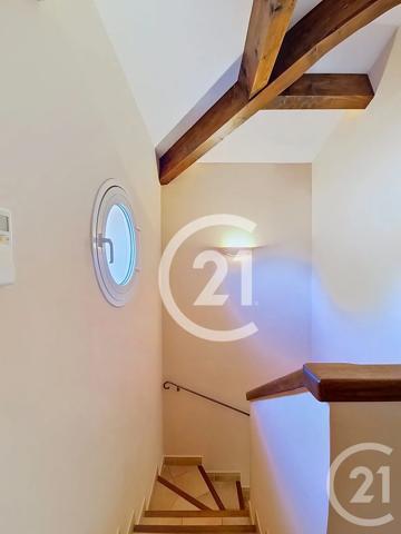 Maison à vendre  7 pièces - 207 m 2   ST MARTIN DE CRAU  - 13