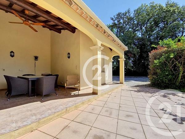Maison à vendre  7 pièces - 207 m 2   ST MARTIN DE CRAU  - 13