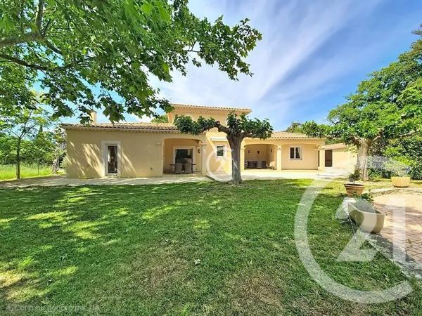 Maison à vendre  7 pièces - 207 m 2   ST MARTIN DE CRAU  - 13