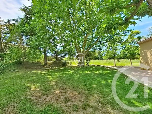 Maison à vendre  7 pièces - 207 m 2   ST MARTIN DE CRAU  - 13