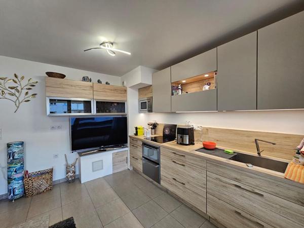 Magnifique appartement T2 proche des plages  Terrasse avec vue sur le Mont Saint-Clair