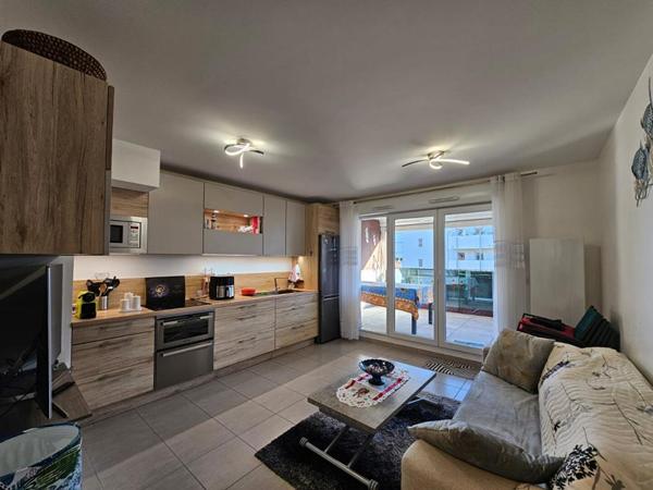 Magnifique appartement T2 proche des plages  Terrasse avec vue sur le Mont Saint-Clair