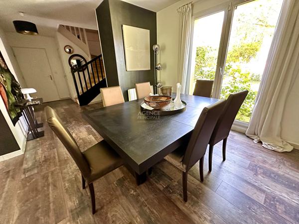 Maison Orgeval 5 pièce(s) 113 m2 €545 000 ** - Référence 8817