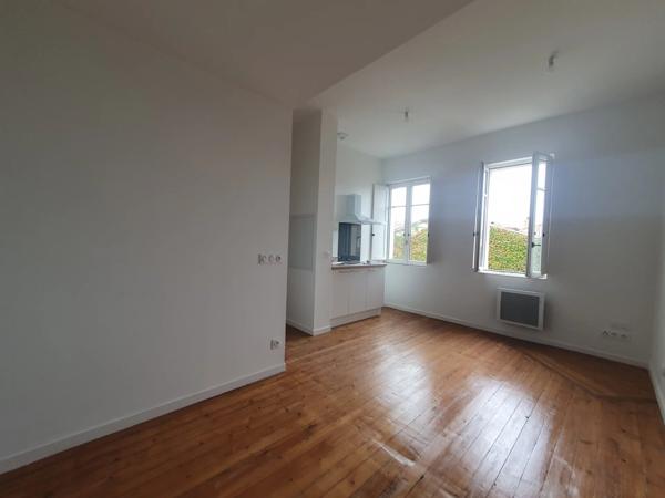 Bordeaux – Rue Pelleport - Immeuble en pierres bordelaises – Investisseurs