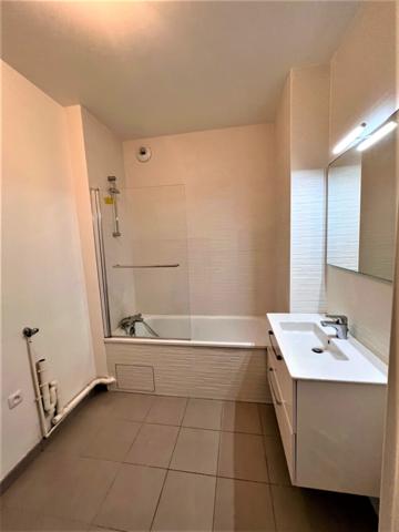 La Garenne-Colombes (92250) 2 piéces immeuble de standing