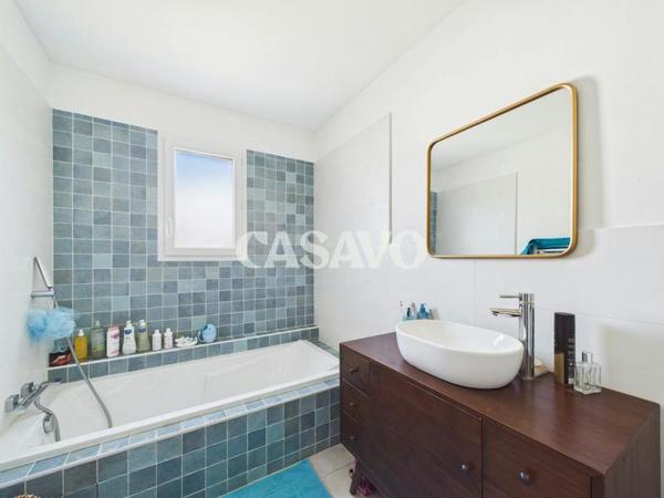 Vente Maison 4 pièces de 109m² - 33780 Soulac-sur-Mer