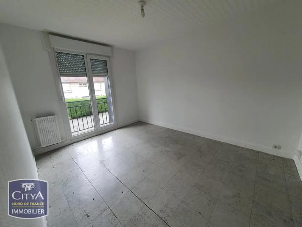 Appartement à louer 4 pièces 76m² Hirson (02500)
