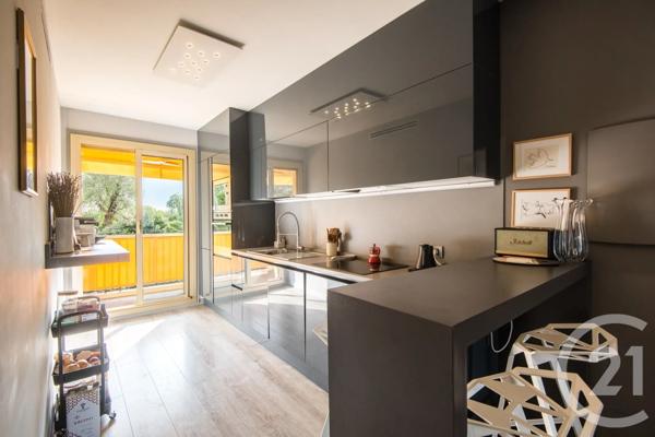 Appartement F3 à vendre  3 pièces - 78,64 m 2   NICE  - 06