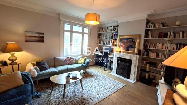 Appartement T4 atypique de 104 m² situé à Lille