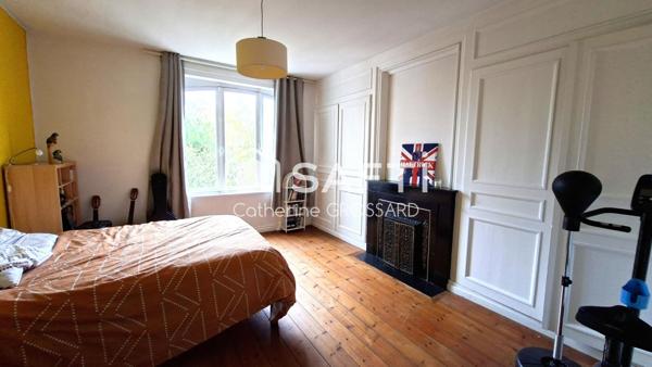 Appartement T4 atypique de 104 m² situé à Lille