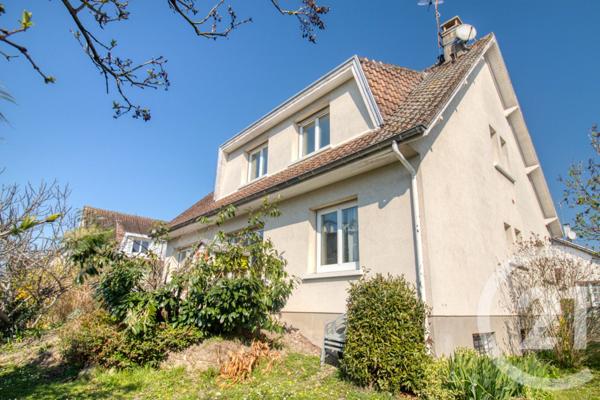 Maison à vendre  7 pièces - 145 m2 LE PLESSIS BOUCHARD - 95