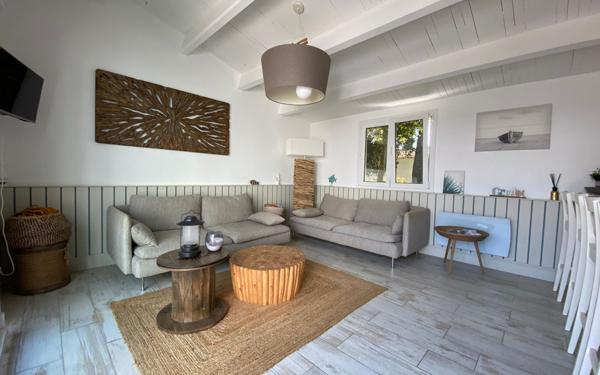 Maison à vendre    5 pièces •  Les Mathes