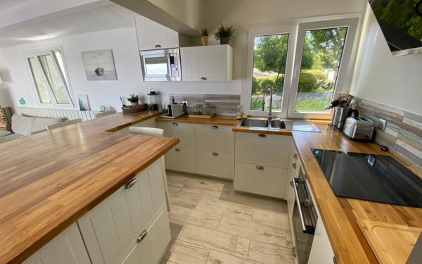 Maison à vendre    5 pièces •  Les Mathes