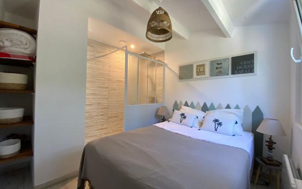 Maison à vendre    5 pièces •  Les Mathes