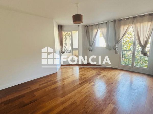 Location Appartement 2 pièces 52 m² - 1-2-3-4-5 ALLEE SAINT HUBERT Draveil 91210