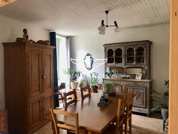 Maison de village 130 m² à moderniser – 3 niveaux avec terrasse, garage et cave – Taulignan