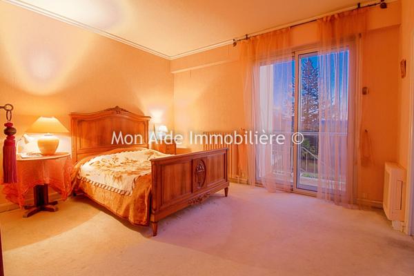 Villa d'architecte avec parc