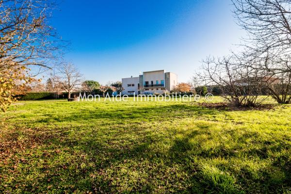 Villa d'architecte avec parc