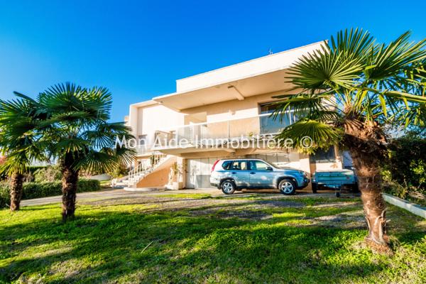 Villa d'architecte avec parc