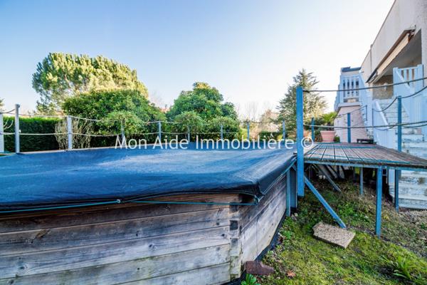 Villa d'architecte avec parc