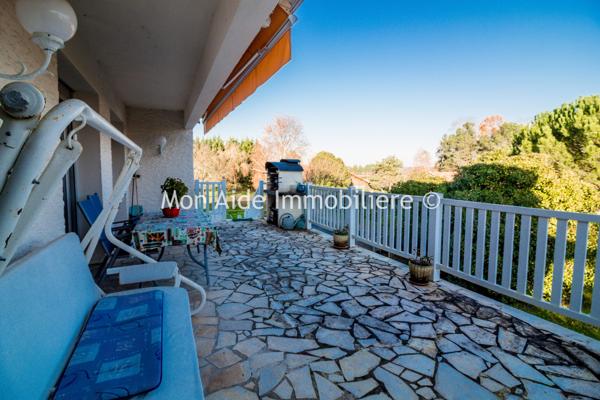 Villa d'architecte avec parc